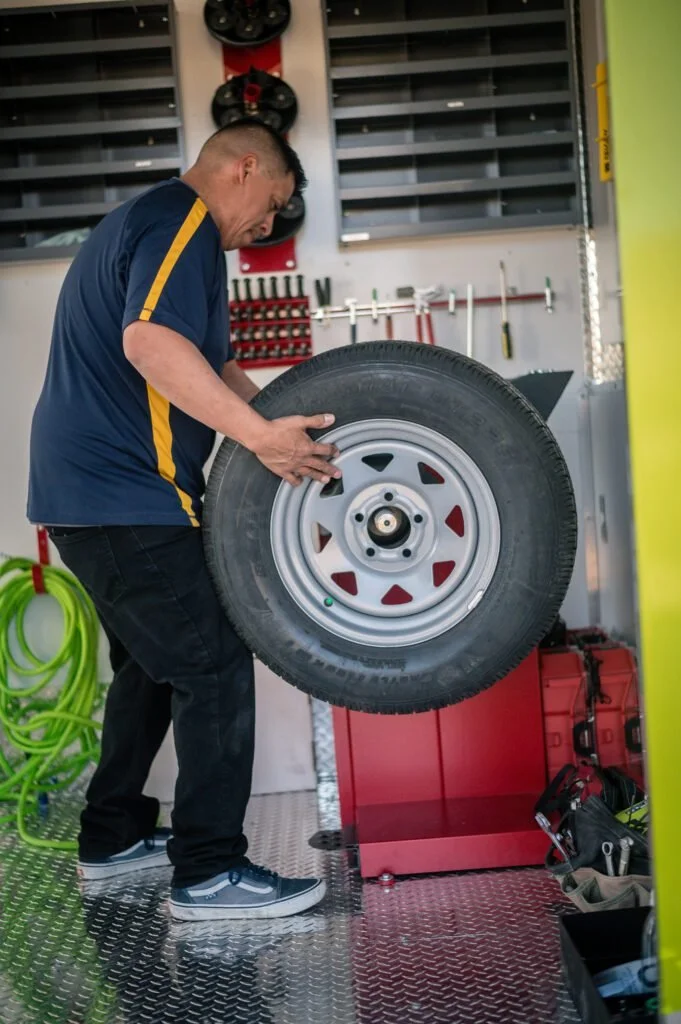 Flat Tire? Here’s Why Professional Tire Change Services Are Worth It
